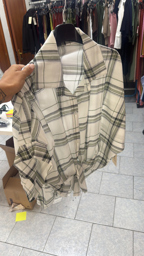 Camicia con nodo quadri