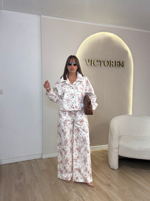 Pantalone flowers