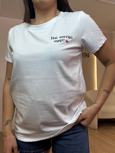 T-shirt “ hai sorriso oggi?”