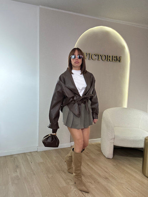 Chiodo ecopelle con cinta