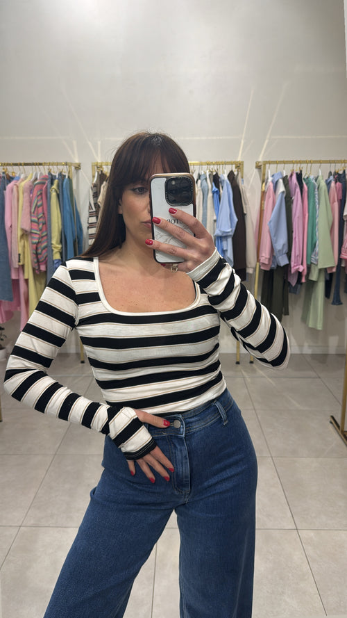 Maglia riga corta