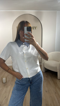Maglia in filo con colletto