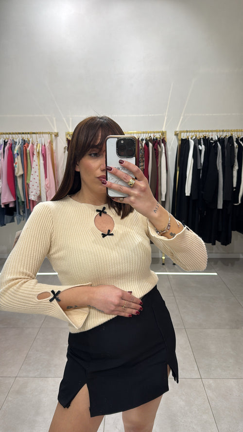 Maglia con fiocchetti