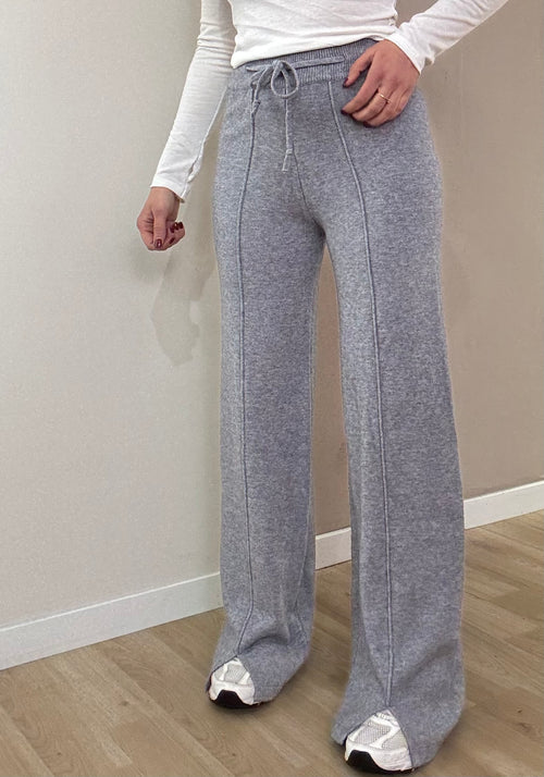 Pantalone in lana rasata con laccio