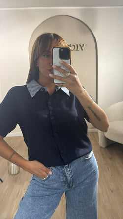 Maglia in filo con colletto