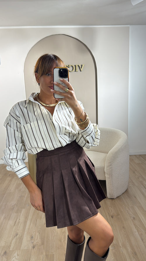 Camicia con taschino riga marrone