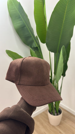 Cappellino in camoscio