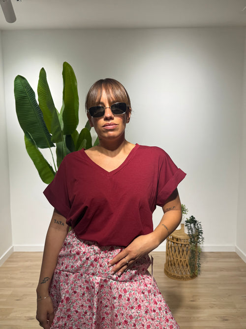 T- shirt in cotone scollo a V