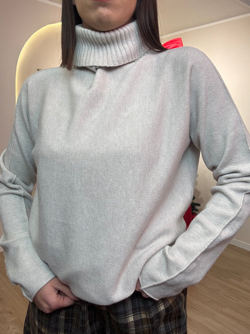 Maglia lana rasata over collo alto