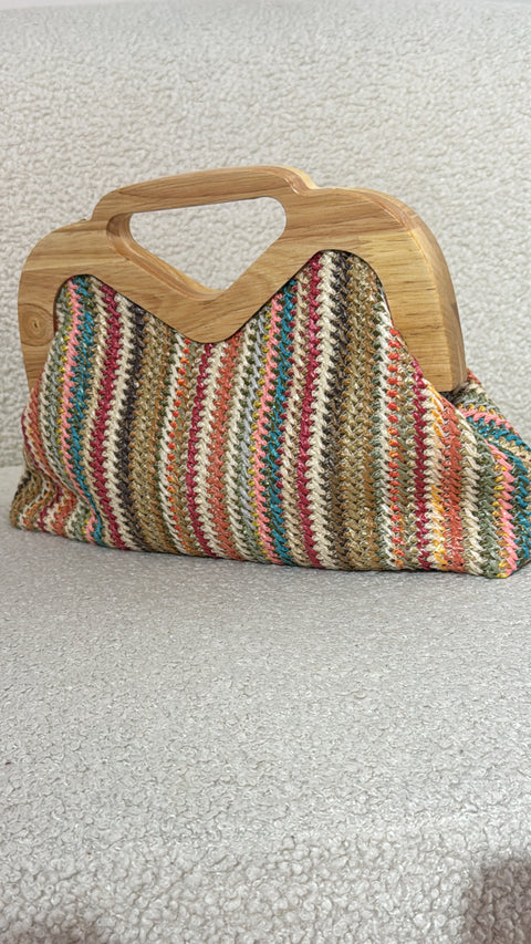 Borsa in rafia e legno