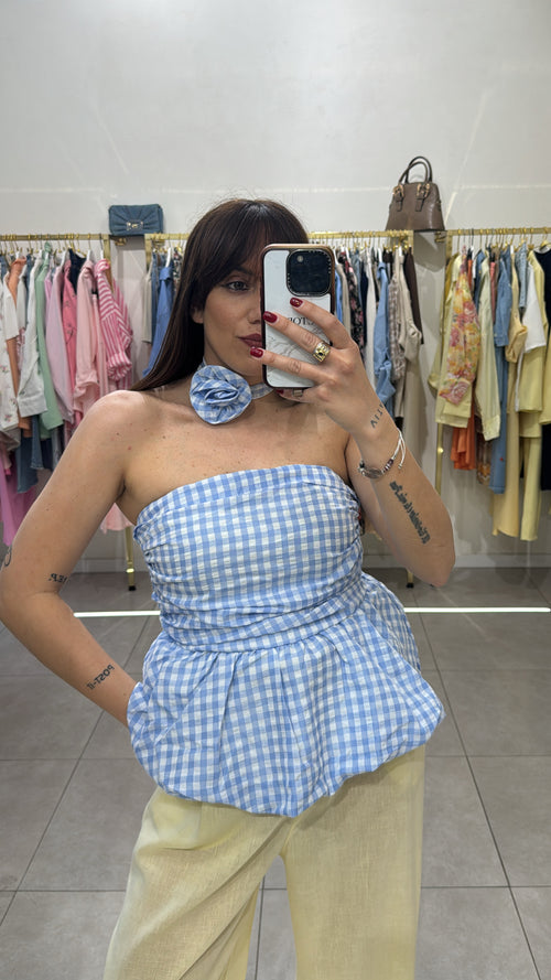 Top quadretti con fiore