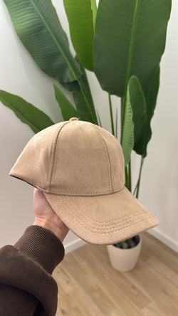 Cappellino in camoscio