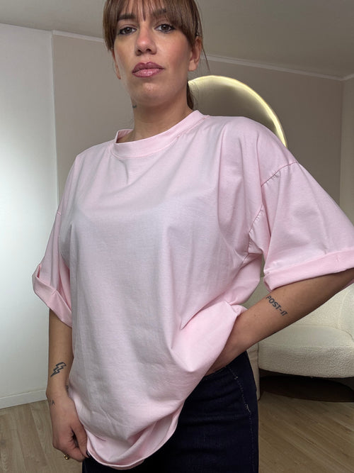 T-shirt over LOW COST