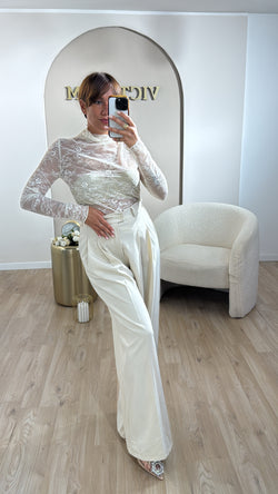 Maglia in pizzo mezzo collo
