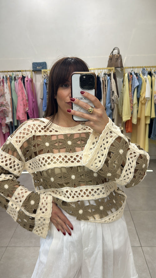 Maglia macrame fiori