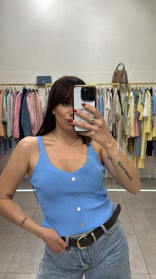 Top con bottoni