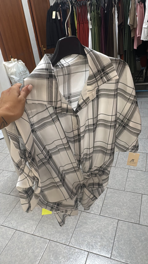 Camicia con nodo quadri