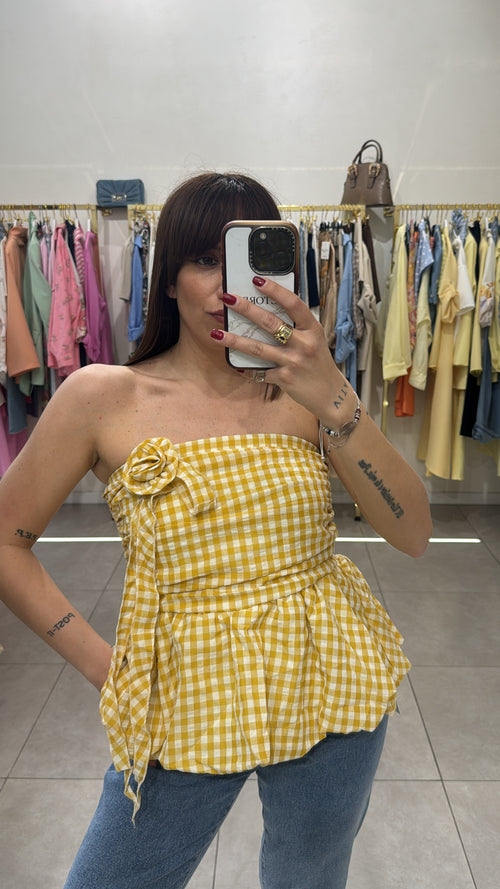 Top quadretti con fiore