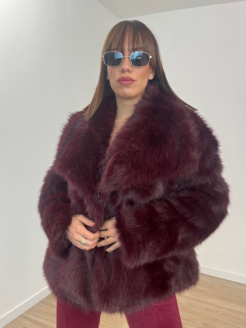 Pelliccia ecofur con bottoni