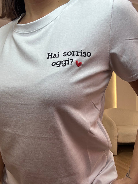 T-shirt “ hai sorriso oggi?”