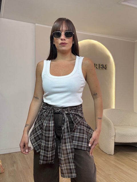 Jeans con finta camicia in vita