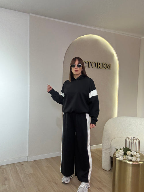 Coordinato Skuba con cappuccio e riga