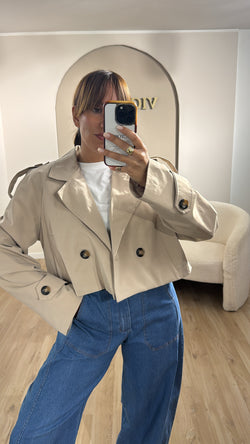 Trench corto