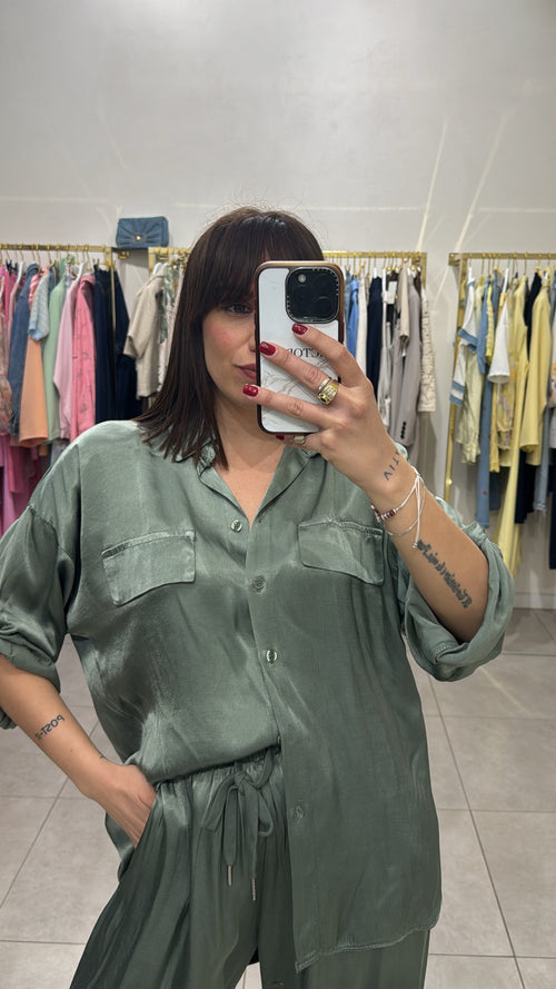 Camicia satenne
