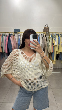 Maglia in filo forata