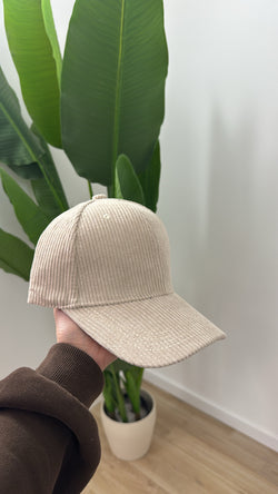 Cappellino a costine in velluto