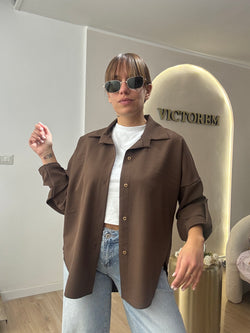 Camicia con bottoni low cost