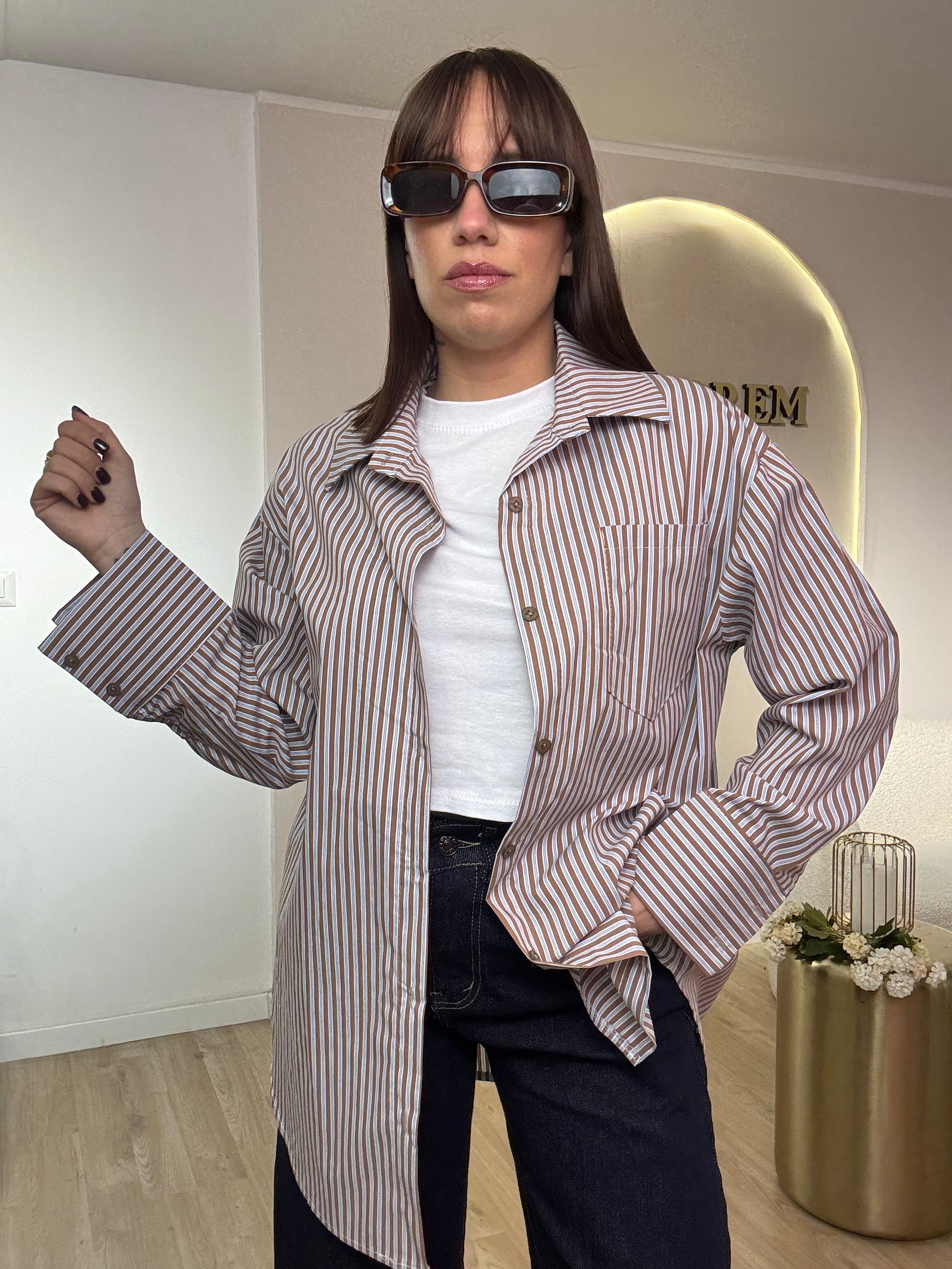 Camicia rigata con taschino