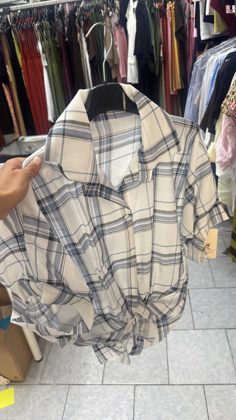 Camicia con nodo quadri